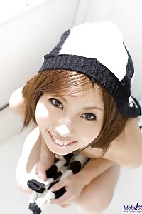 Fascinating Asian goddess exhibits off her great loveable complexion with a smile