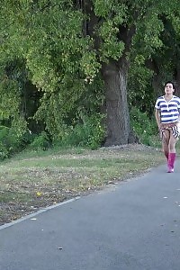 Pornstar makes a pissy puddle on the ground