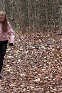 Kinky Eurobabe pisses near fallen leaves