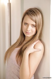 Impressive teenie Hartley debuts her first naked scene